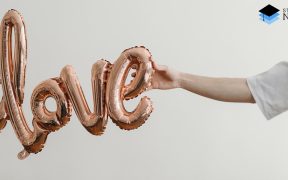 iubire incendiara intre o studenta si un profesor